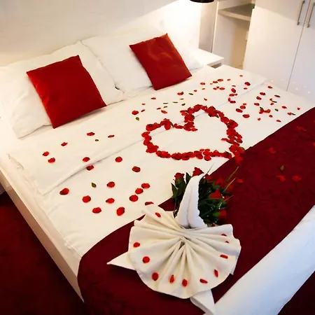Hotel Drnholec 호텔 Drnholec