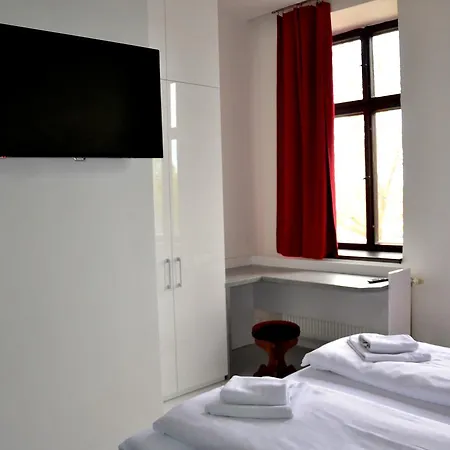 Hotel Drnholec 호텔