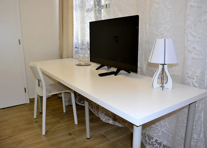 Hotel Drnholec 3*